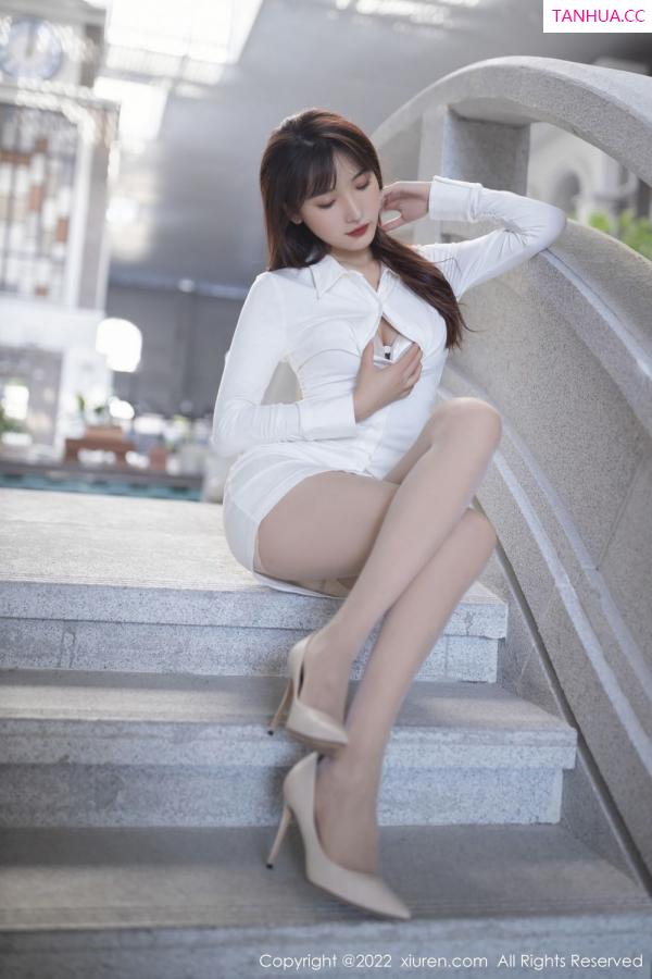 陆萱萱  [XiuRen]高清写真图 2022.08.11 No.5425 陆萱萱第5张图片